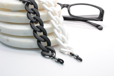 Chunky Acrylic Glasses Chain in Black and White