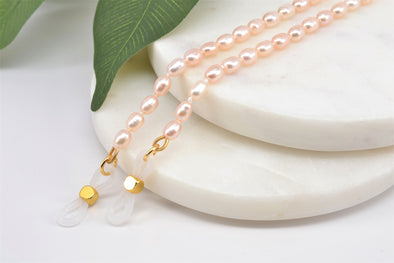 Peach freshwater pearl glasses chain